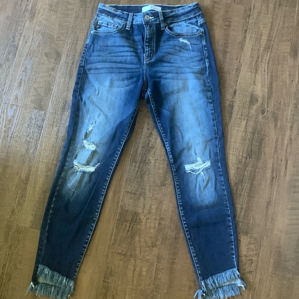 KanCan Cropped Jeans - 7/27, frayed hem